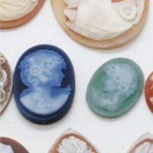 Elegant Blue and Green Cameo set